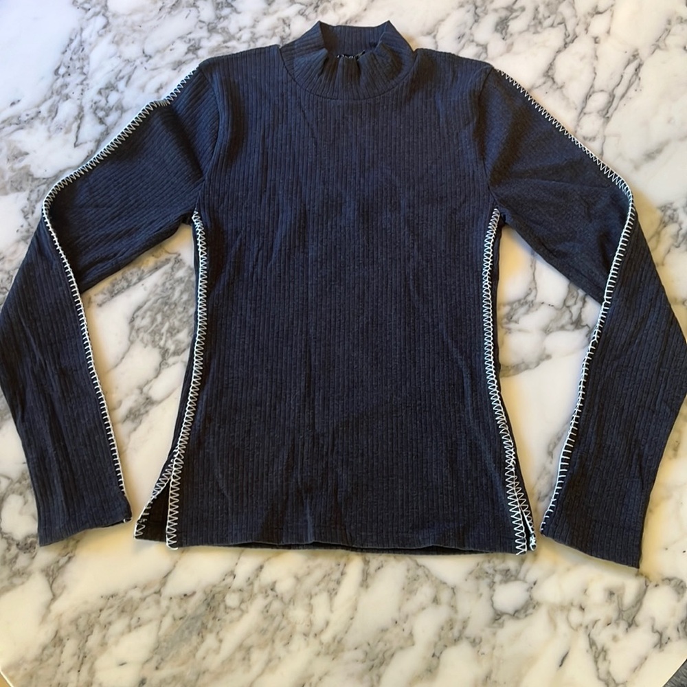 NWT J.Crew Premium Rib Turtleneck Long Sleeve Top Whipstitch Trim Grey flaw - Picture 2 of 8